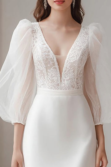Robe de fiançailles en satin fourreau ivoire à col en V